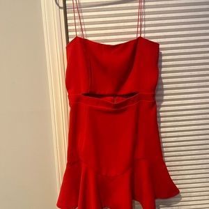 RED WHITE FOX BOUTIQUE FORMAL DRESS. SIZE MEDIUM. PERFECT FOR DANCES OR EVENTS!